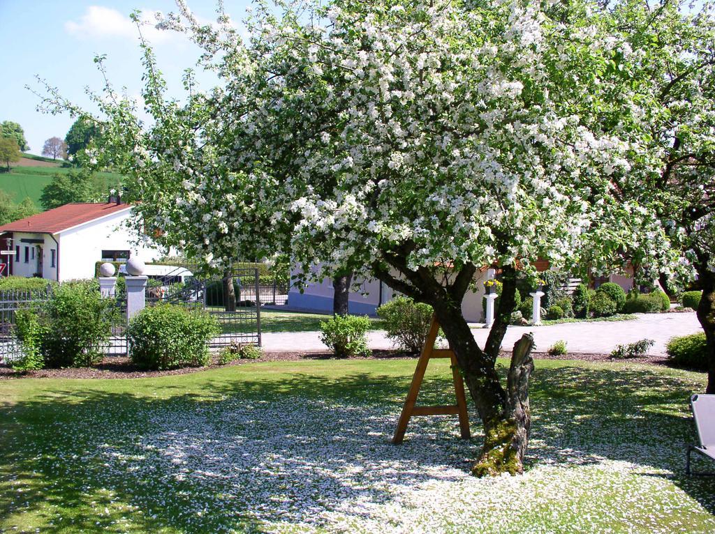 Ferienwohnungen Bloier Bad Birnbach Exterior foto
